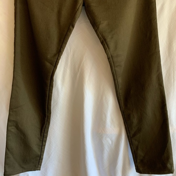 Olive color pants size 8 - Picture 2 of 2